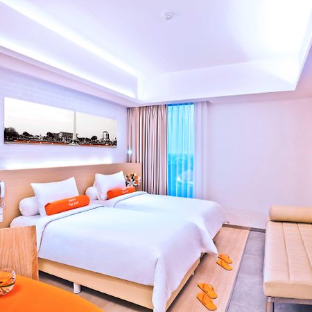 Harris Hotel & Conventions Gubeng Surabaya Eksteriør bilde